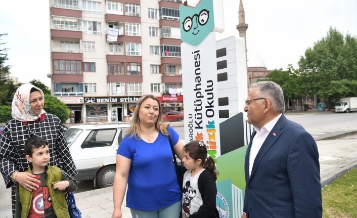 BAŞKAN BÜYÜKKILIÇ, ÇOCUKLARA ÖZEL 11’İNCİ KÜTÜPHANEYİ İNCELEDİ