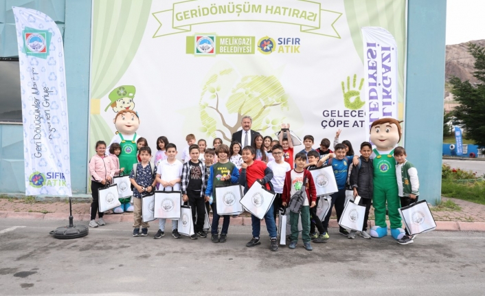 MELİKGAZİ’DE ÇOCUKLAR SIFIR ATIK EKSPRESİNİ ÇOK SEVDİ